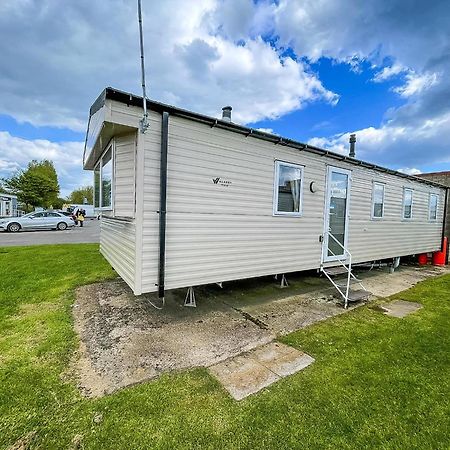 Great 6 Berth Caravan Nearby The Beach In Walton-On-The-Naze Ref 17181X Bagian luar foto