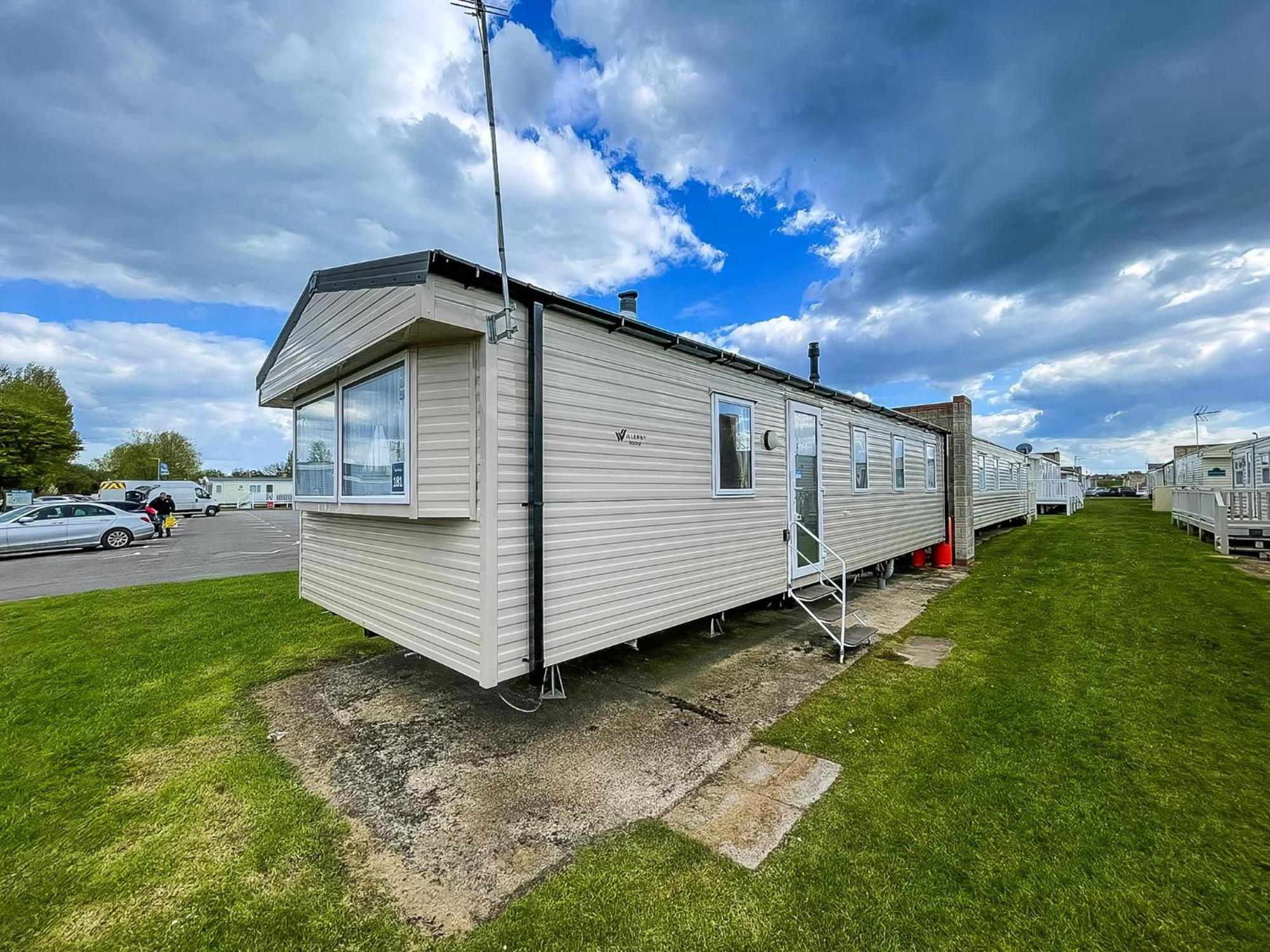 Great 6 Berth Caravan Nearby The Beach In Walton-On-The-Naze Ref 17181X Bagian luar foto